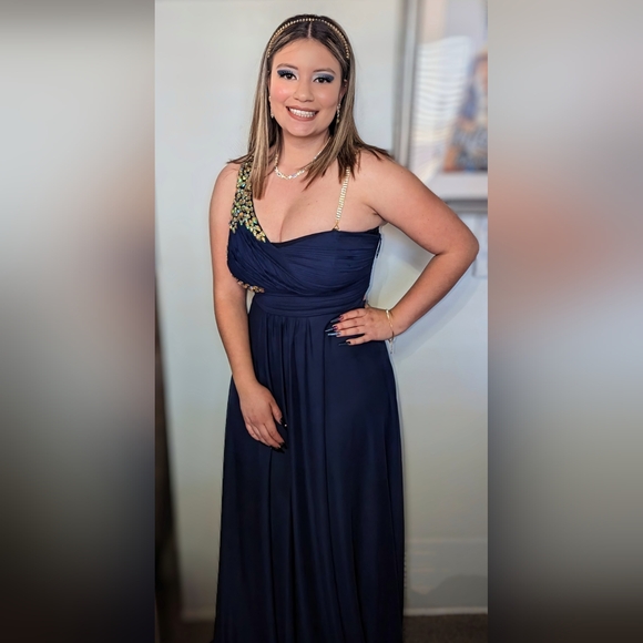 Meet your Posher, Josie - Picture 7 of 7